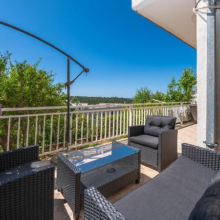 Apartmani Sani Макарська Екстер'єр фото