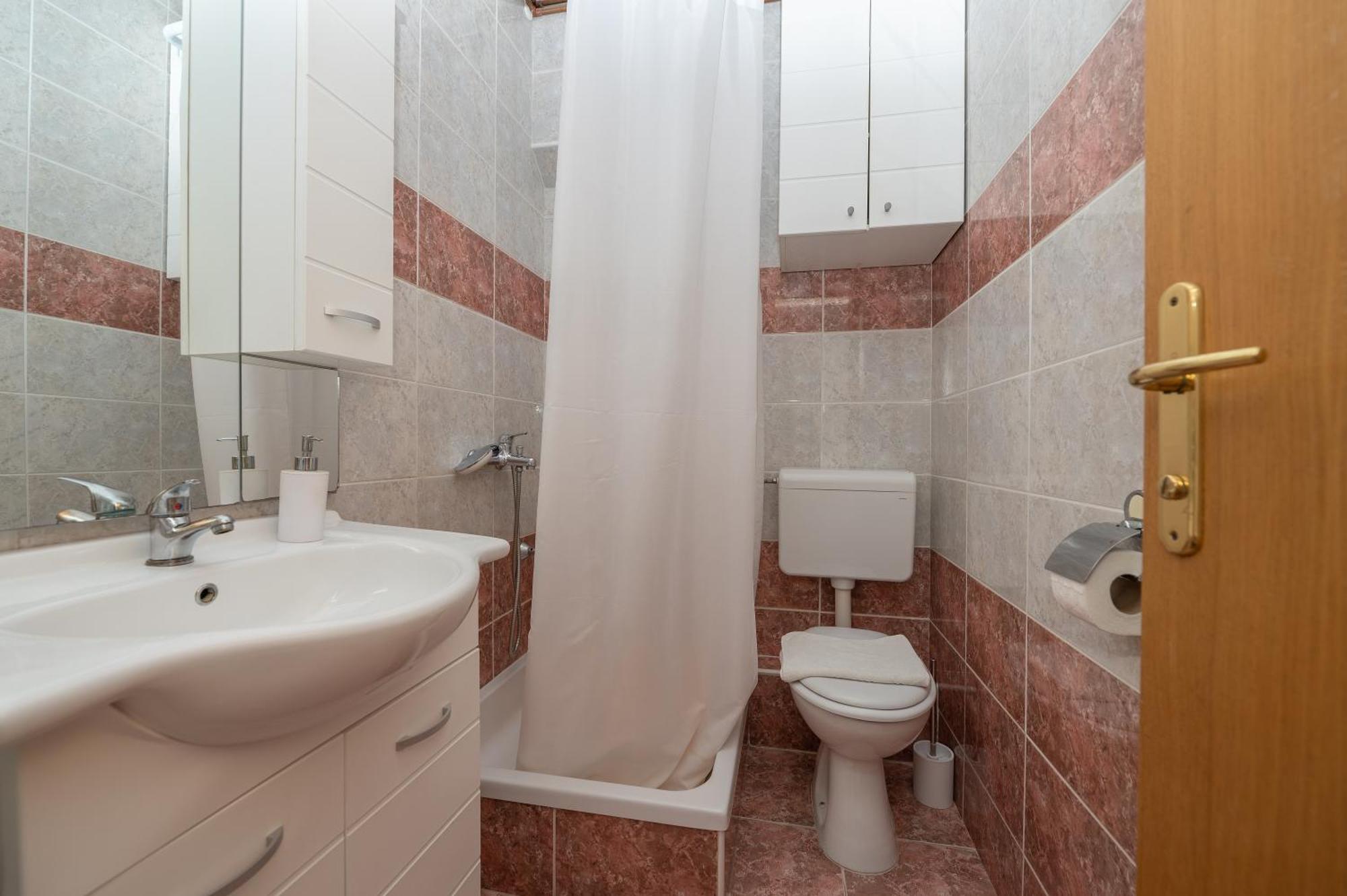 Apartmani Sani Макарська Екстер'єр фото